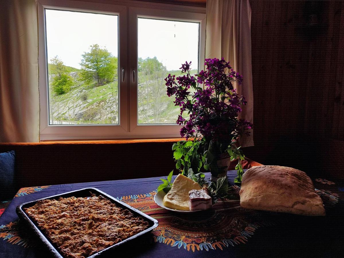 Cemerno Cottage Gacko 외부 사진