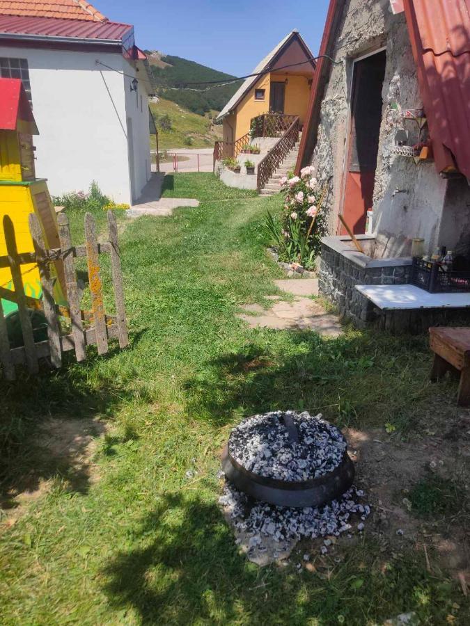 Cemerno Cottage Gacko 외부 사진